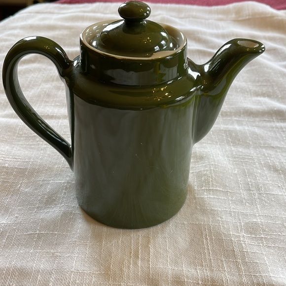 Vintage HALL Teapot, Green Ceramic, Excellent Condition - Picture 1 of 14